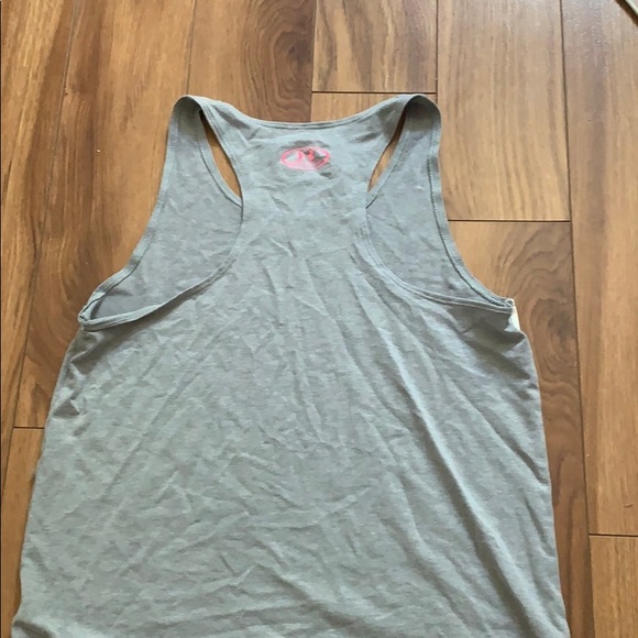 Under armour tank - Picture 2 of 3